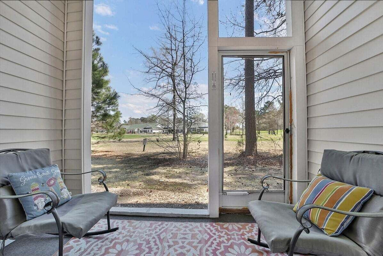Interior 3, River Oaks 57C, Horry