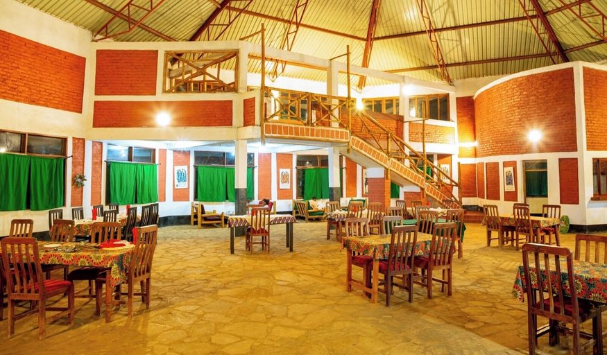 Dining 5, Ancestors Lodge, Karatu
