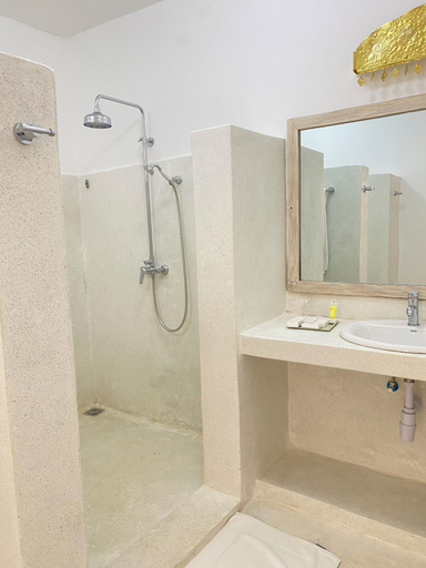 Bathroom 5, Kilili Baharini Resort & Spa, Malindi