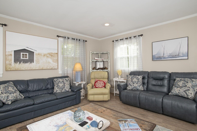Living area 2, Cardinal Seas 5 Bedroom Home by RedAwning, Carteret