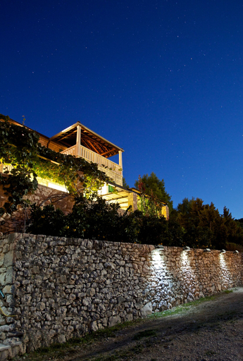 Property grounds 2, Villa More Studioapartment A-10, Sutivan