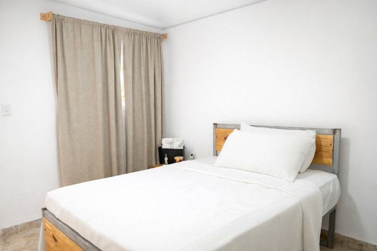 Room 3, amalfi surf lodge, Chiltiupán