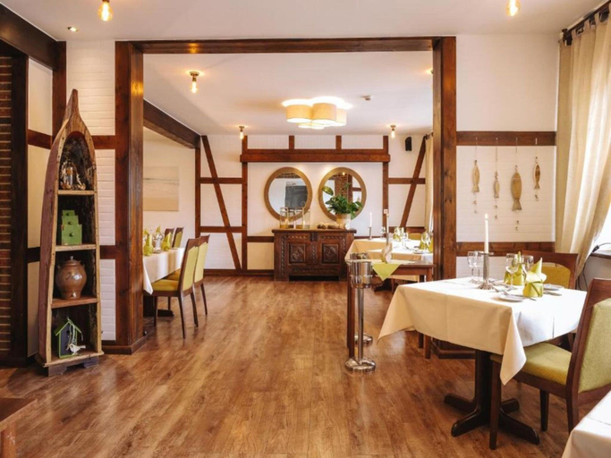 Dining 2, Bernsteinsee Hotel and Ferien Standard Suite Room, Gifhorn