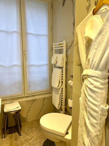 Bathroom 4, Hôtel De Varenne, Paris