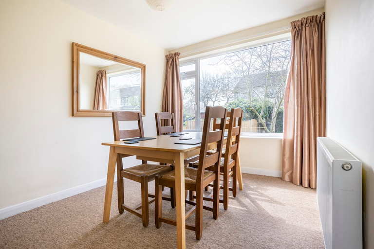Others 4, Ringswell, Bath and North East Somerset