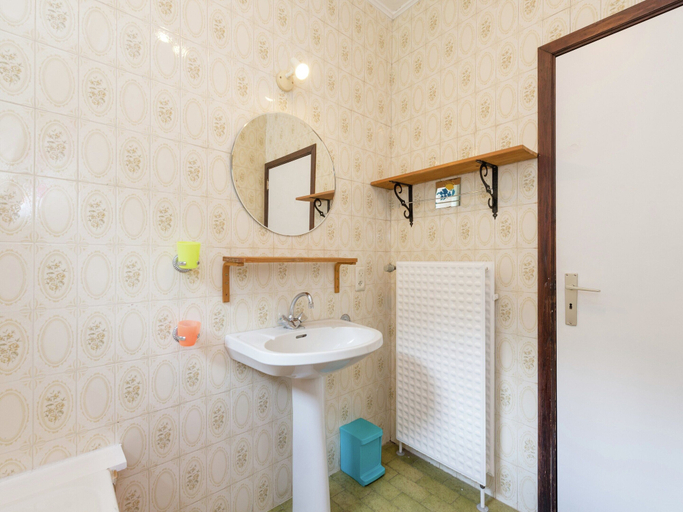 Bathroom 4, Holiday Home in Waimes With Private Garden, Liège