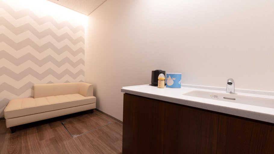Bathroom 3, Kobe Hotel Juraku, Kobe