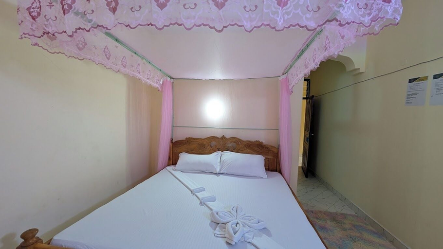 Room 3, Royal Park Hotel Mpeketoni, Lamu West
