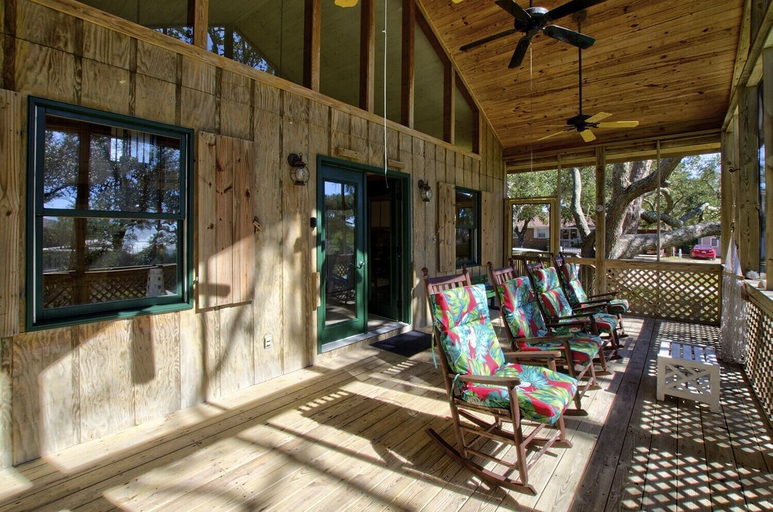 Terrace/patio 5, Core Sound Lodge 3 Bedroom Home by RedAwning, Carteret