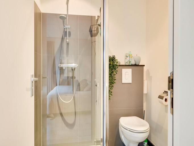 Bathroom 3, Couples Retreat in Bergen, Bergen