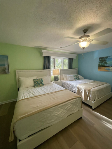 Interior 2, Pelicans Reef Large 2BR Condo w/ Vaulted Ceilings, Loft Bedroom & Space for 8 Guests, Horry