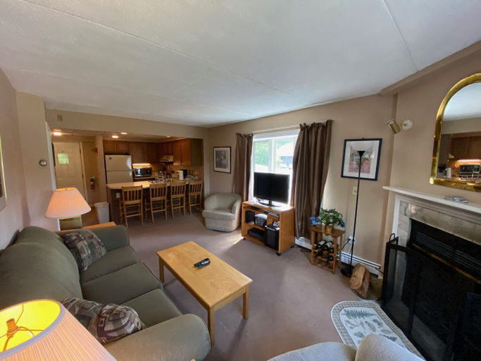 Interior 2, Pico Village Resort D209, Rutland