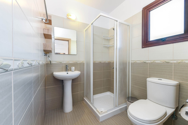 Room 5, Nissi Apartment 101