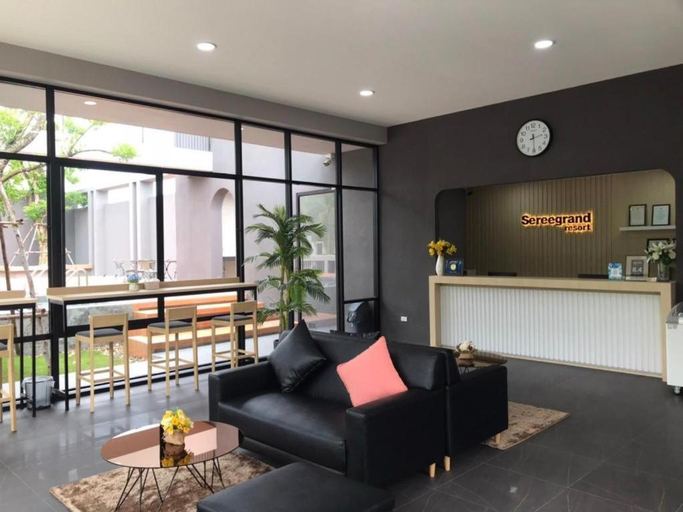 Public Area 3, Seree Grand Resort (complimentary light breakfast), Hat Yai