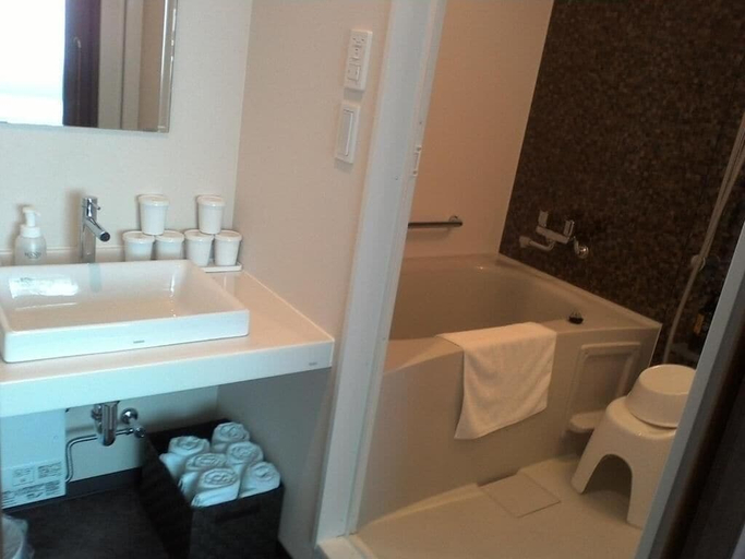 Bathroom 4, Bande Hotel Osaka, Osaka