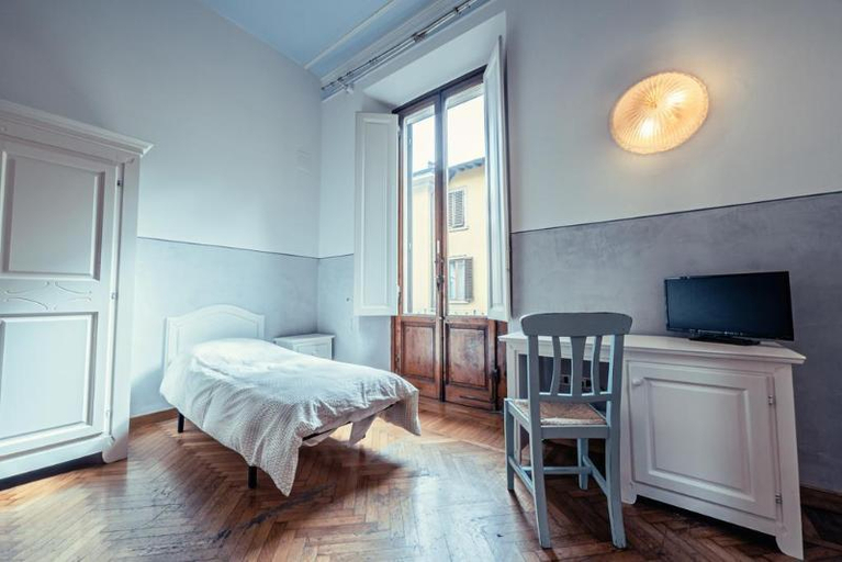 Bedroom 2, Duca D'Aosta, Florence