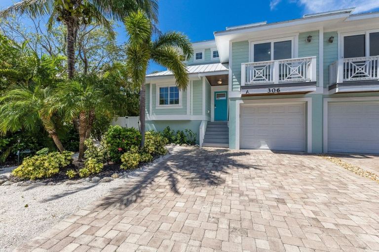 Exterior & Views 2, Emerald Bay managed by Beach Retreats, Manatee
