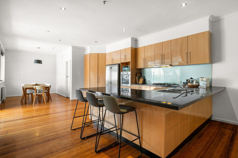 Private kitchen 5, Spacious 5-bed Home With Pool in Glen Iris, Melbourne