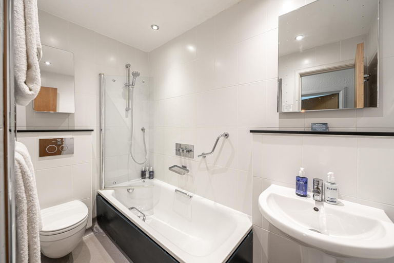 Bathroom 4, Knoll House, Dorset