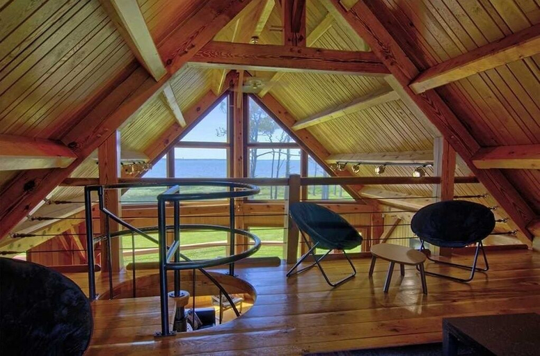 Interior 2, Nautical Getaway 3 Bedroom Home by RedAwning, Carteret