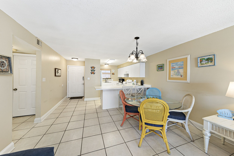 In-room dining, Seaside Beach & Racquet 2105, Baldwin