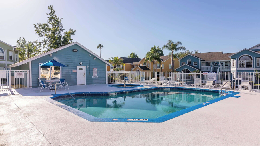 Pool 3, Easy Days At Club Island, Osceola