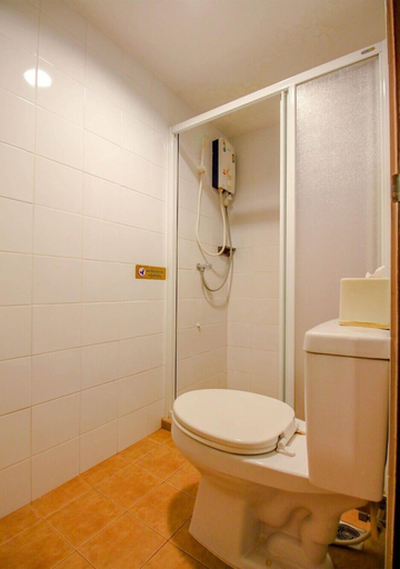 Bathroom 4, Super OYO 484 Pannee Residence Khaosan (Sha Plus), Phra Nakhon