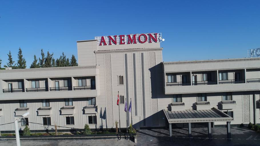 Primary image