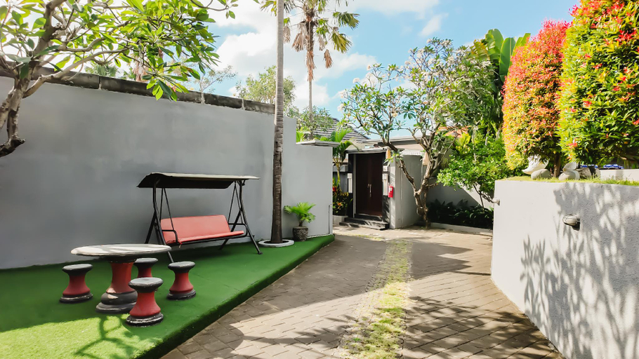 Garden 2, Grand Kesambi Villa, Badung