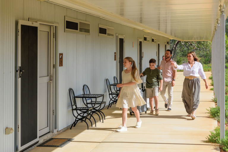 Exterior & Views 2, Cooper's Country Lodge, Quilpie