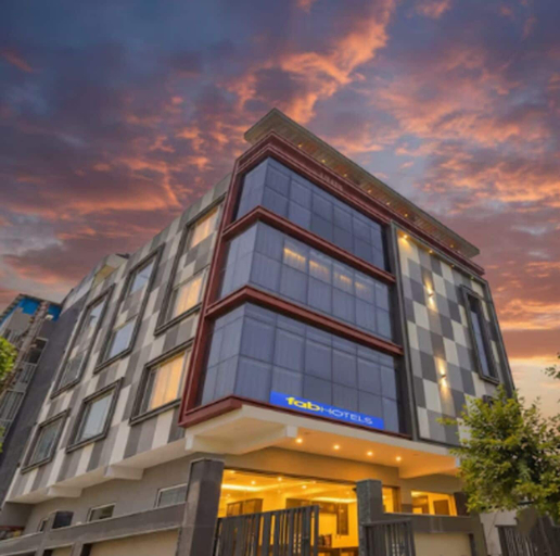 Exterior & Views 2, FabHotel Royal 116, Gautam Buddha Nagar