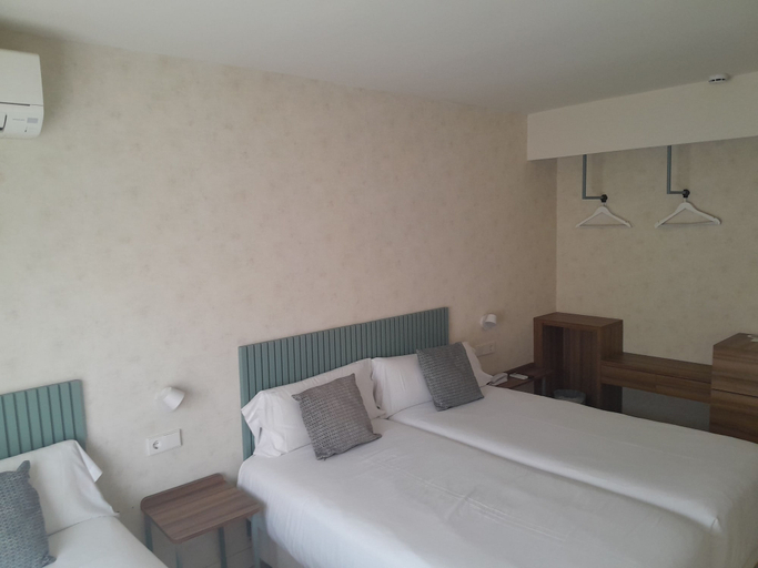 Bedroom 3, Eurosalou Hotel & Spa, Tarragona