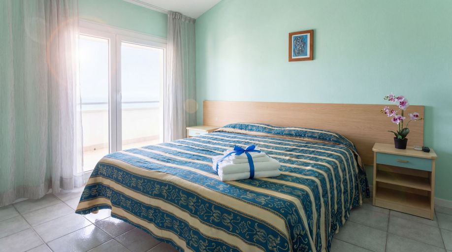 Bedroom 4, Bahamas Residence, Ravenna