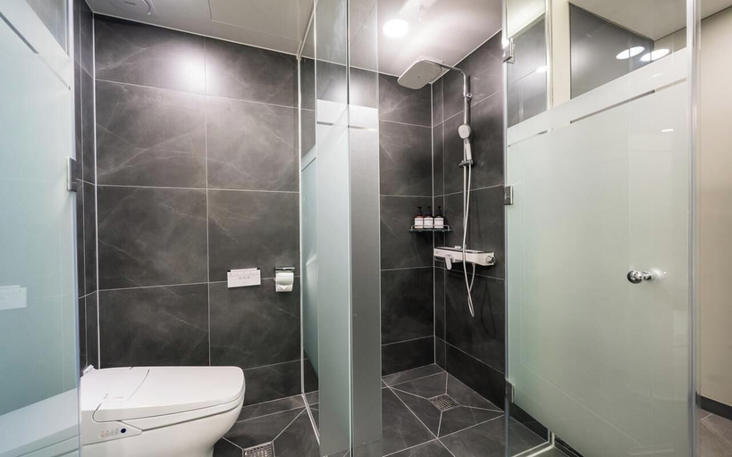 Bathroom 3, Incheon Hound New Town Branch, Gimpo