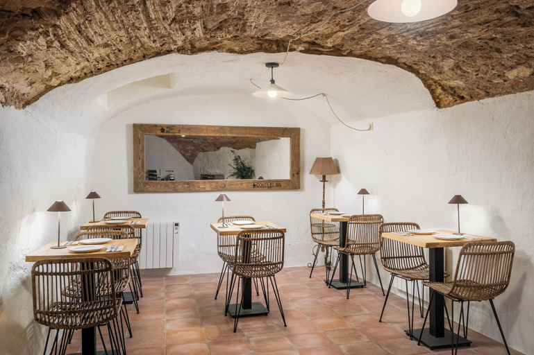 Food & Drinks 4, BYPILLOW Cluc Begur, Girona