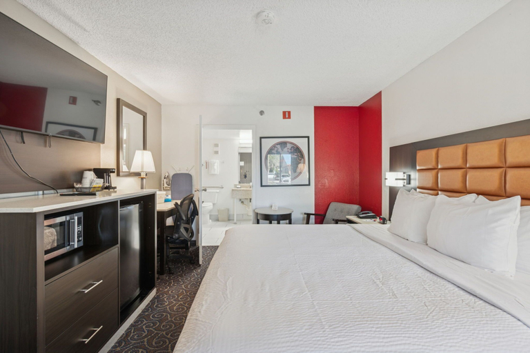 Bedroom 3, Ramada by Wyndham Temple Terrace/Tampa North, Hillsborough