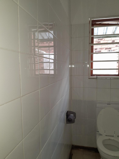 Bathroom 3, Slumber lake guest house, City of Johannesburg