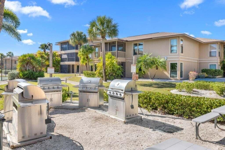 Outdoor dining, Blind Pass Unit E206 2 Bedroom Condo, Lee