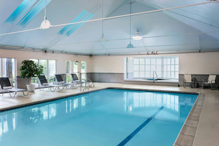 Sport & Beauty, Delta Hotels Burlington, Chittenden