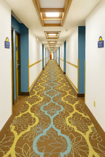 Public Area 3, Days Inn by Wyndham Morton, Tazewell