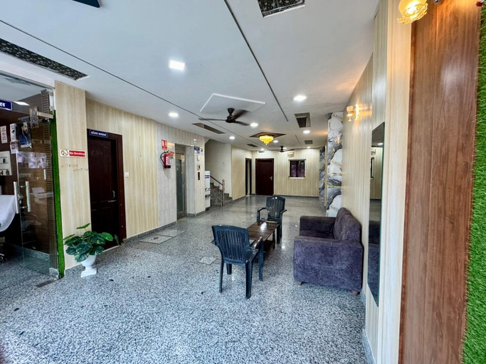 Others 2, Shri bhanke bihari hotel, Dehradun