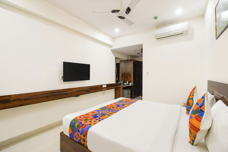 Room 2, Fabhotel Welkin, Hyderabad