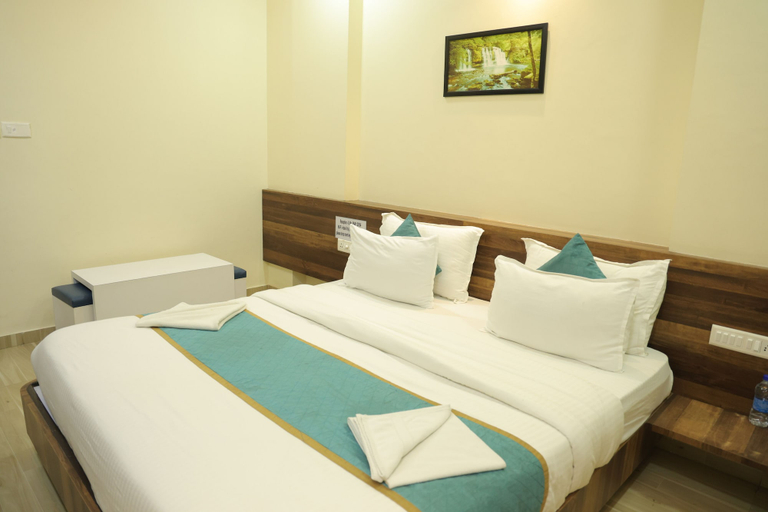 Bedroom 2, Hotel Vraj Inn, Devbhumi Dwarka