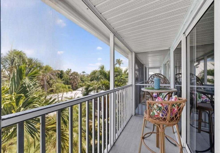 Property grounds, Seashells Unit 21 - Pflamingo21 2 Bedroom Condo, Lee