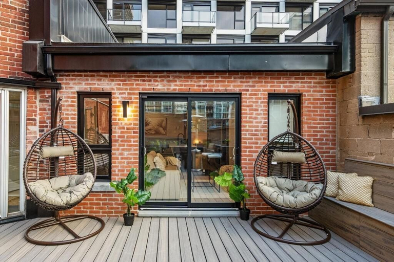 Terrace/patio 4, The Griffin, Montréal