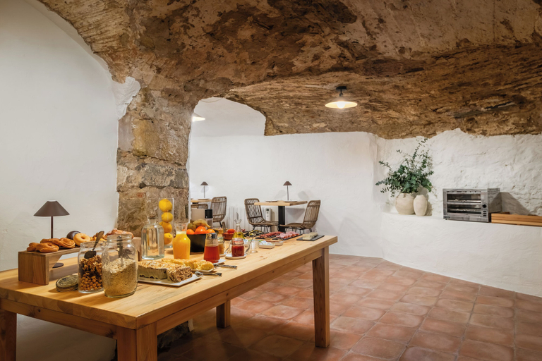 Food & Drinks 5, BYPILLOW Cluc Begur, Girona