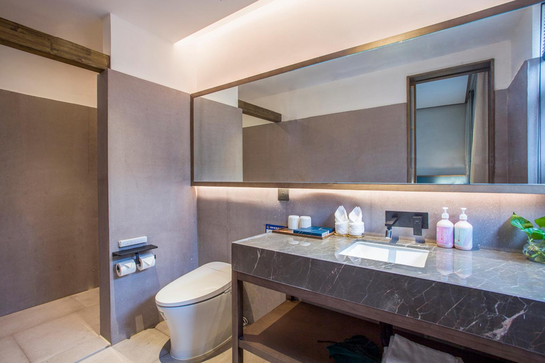 Bathroom 4, Blossom House Nanjing Laomendong Zhuque Lane, Nanjing
