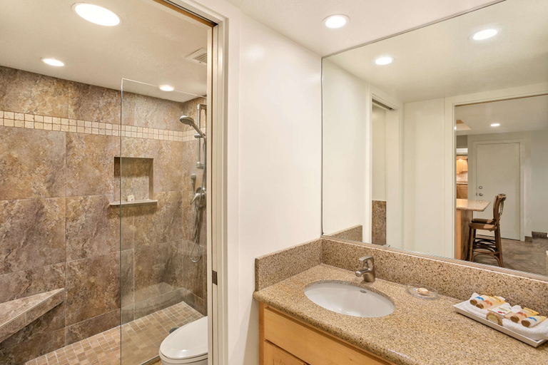 Bathroom 3, Aston at the Maui Banyan, Maui