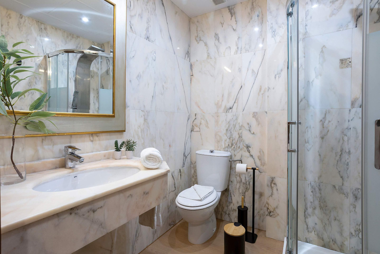 Bathroom, Genteel Home Bib Rambla, Granada