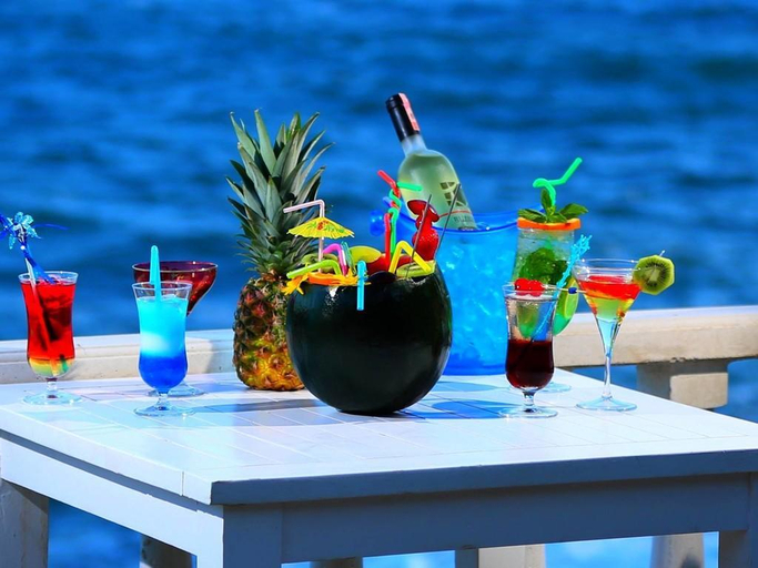 Food & Drinks 4, Marvel Tree Hotel, Bozyazı